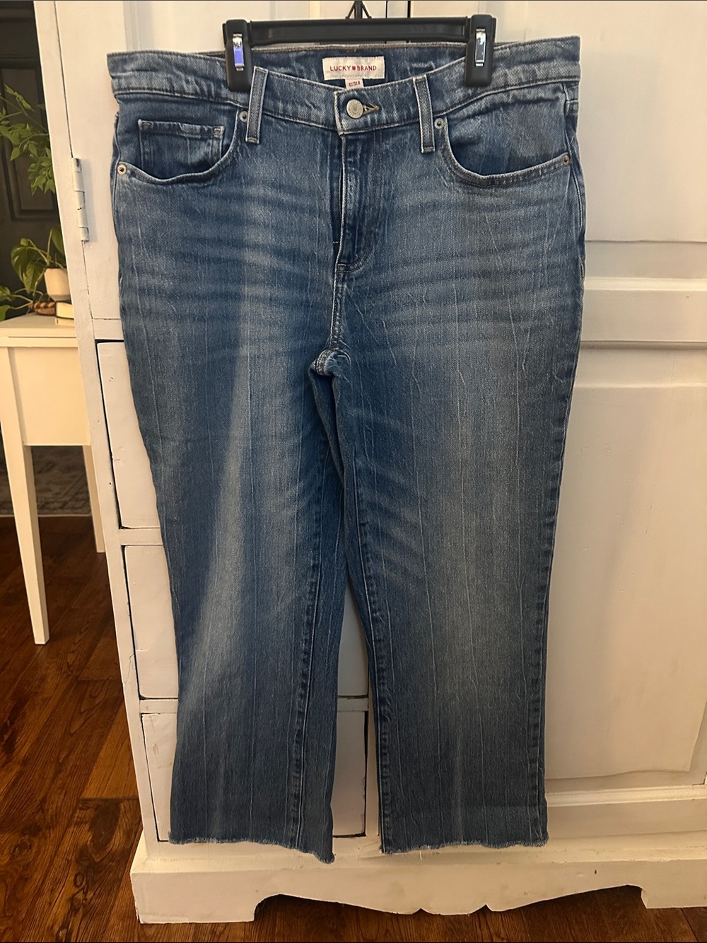 Lucky Brand Women's Medium Blue Cropped Straight Jeans